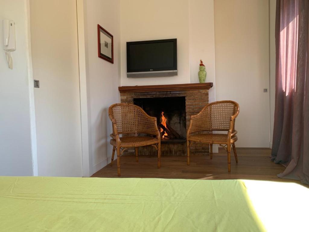 Cal Secretari Vila Rellinars Exterior foto